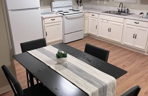 Monroe House | Superb 3-bedroom house with AC in Monroe