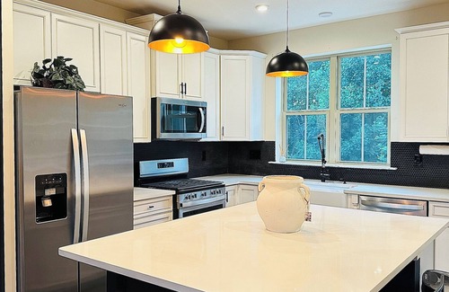 Fort Meade House | Superb 3-bedroom townhome in Hanover with WiFi and a coazy backyard