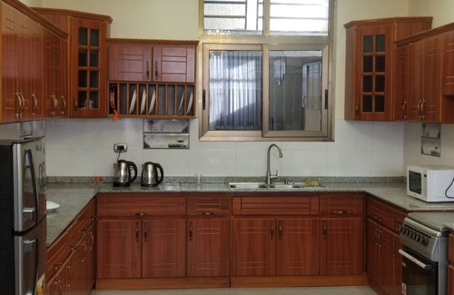 Addis Ababa House | Superb 5-bedroom house in Anfo 105 Adebabay. Near Hamer Grocery.