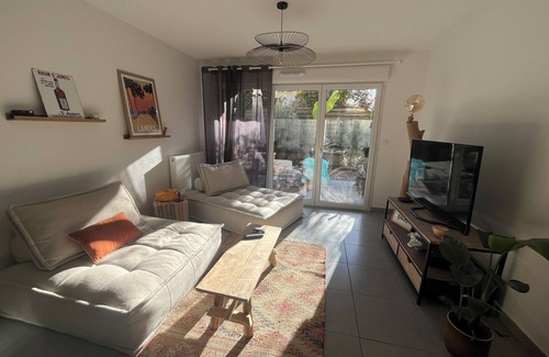 Tosse Apartment | Superb apartment 10min from the beaches.