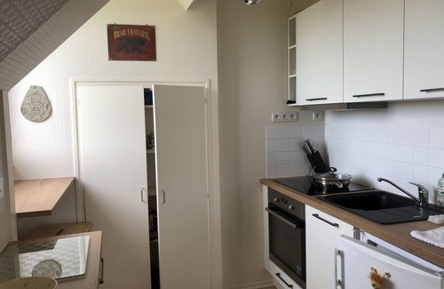 Pleherel-Plage-Vieux-Bourg Apartment | Superb apartment in old villa