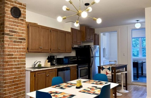 Vieux-Limoilou Apartment | Superb Apartment on 3rd Avenue in Limoilou