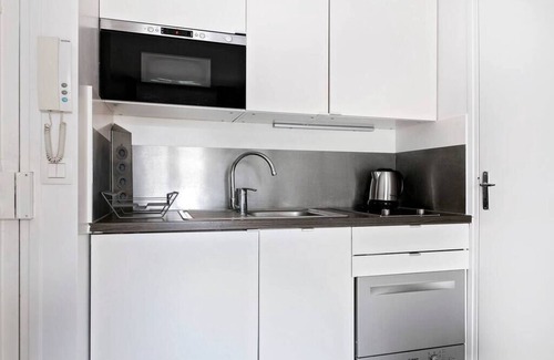 Quartier du Mail Apartment | Superb apartment with balcony in the heart of Montorgueil