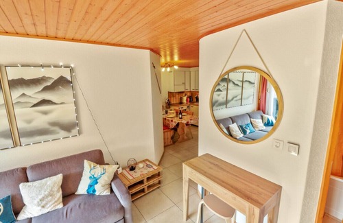 Lens Apartment | Superb apartment with free covered parking
