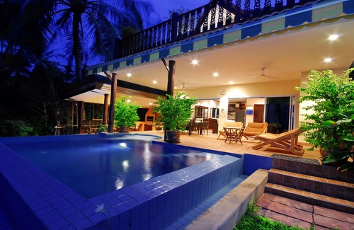 Mae Nam Villa | Superb Beachfront Villa with private Pool & Jacuzzi in tropical garden.