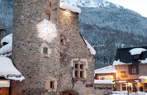 Cadeilhan-Trachere Apartment | Superb bright apartment at the foot of the slopes