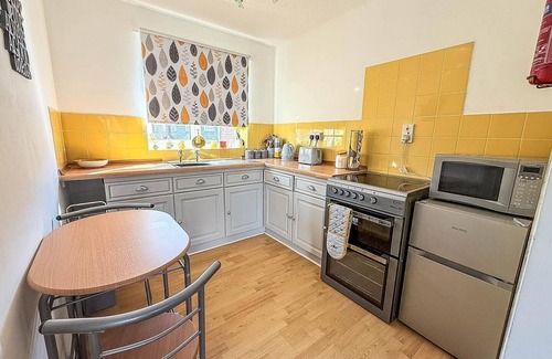 Great Yarmouth Ski Chalet | Superb chalet, sleeps 8, nearby Hemsby beach in Norfolk ref 18193B