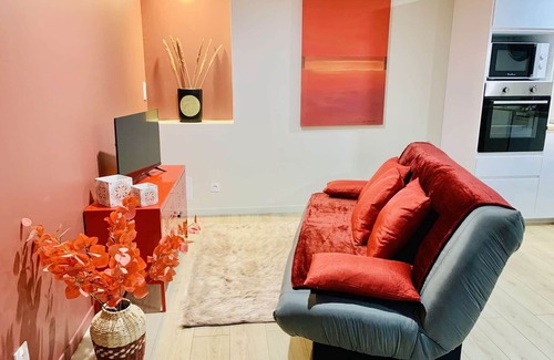 Gignac Apartment | Superb cocoon with balneotherapy bath in the room in south of France