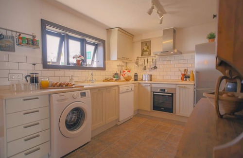 Haria House | Superb country house with heated, 12m pool!