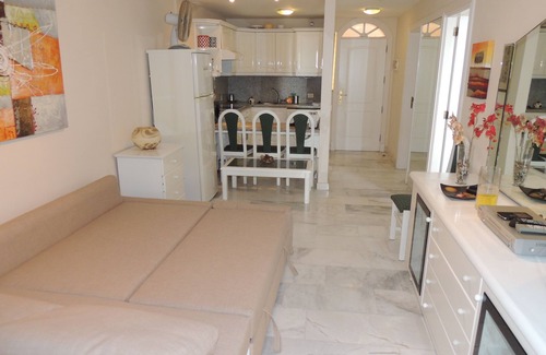 Los Gigantes Apartment | SUPERB APARTMENT WITH SPECTACULAR CLIFF SUN TERRACE AND SEA VIEWS boasting.