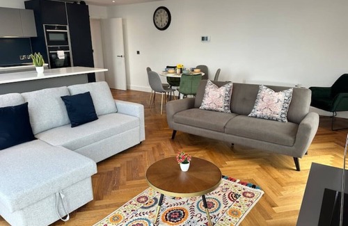 Castlefield Apartment | Superb High End MCR Apt Sleeps 6
