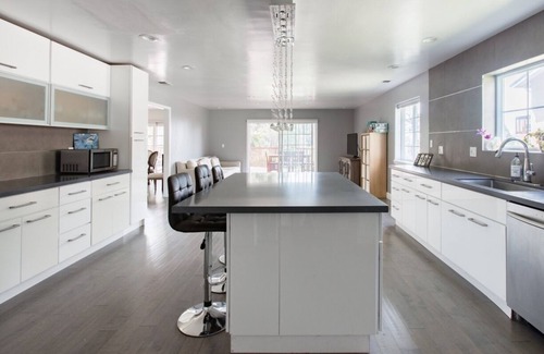 Piedmont House | Superb Location. Sunny 3700Sqf Sanctuary. Trails/Woods/Views. 20min from SF