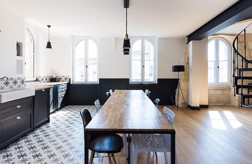 Libourne Apartment | Superb loft type boutique hotel Libourne