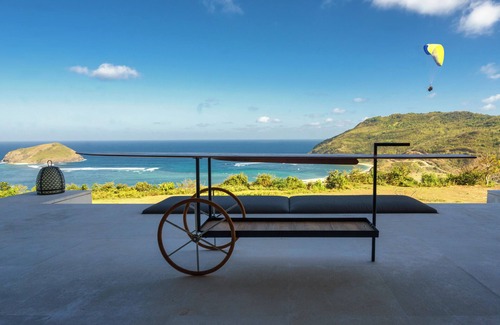 Lombok Villa | Superb NEW 4-bedroom villa in Sth Lombok with Stunning Views, STARLINK WiFi & AC