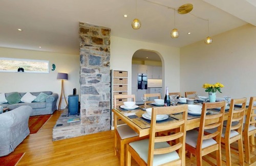 Woolacombe House | Superb Panoramic Sea Views Sleeps 10 Pet Friendly