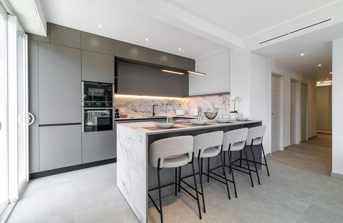 Cimiez Apartment | Superb Renovated 2-Bedroom in Nice Cimiez – Peace & Comfort