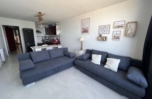 Courseulles-sur-Mer Apartment | *Superb sea view* 4/6-person apartment