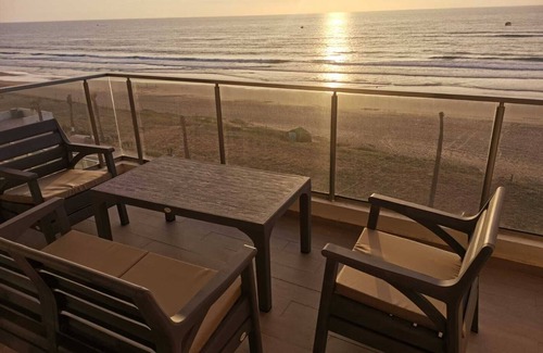 Plage des Nations Apartment | Superb sea view apartment