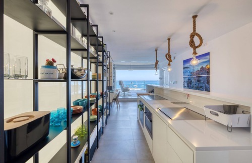 Sliema Apartment | Superb Seafront Family Apartment