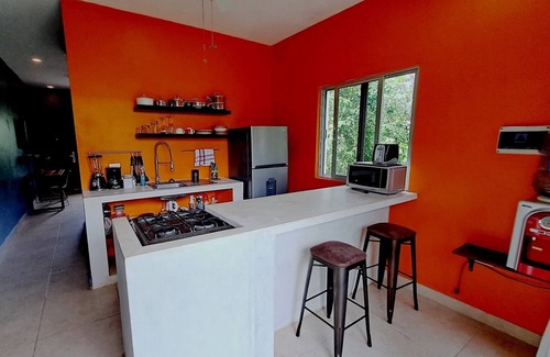 La Veleta Apartment | Superb upstairs apartment/Casa Mtl #2
