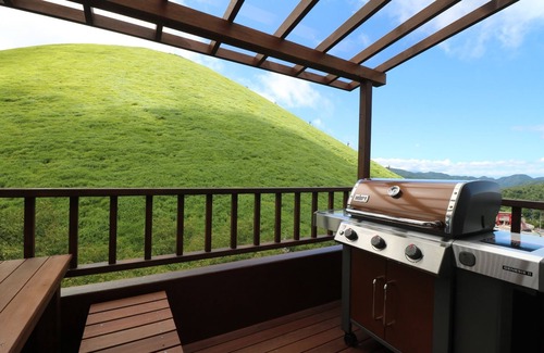Futo House | Superb view Englishstyle lodge in front of Mt O/Ito Shizuoka