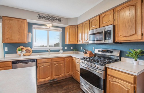 Mountain Shadows House | Superb Views-Firepit-Gameroom-Hikes-Spacious Home