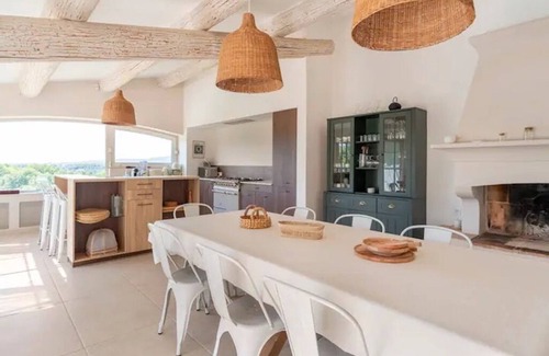 Goult Villa | Superb villa in Goult 5mn from Gordes, with infinity pool
