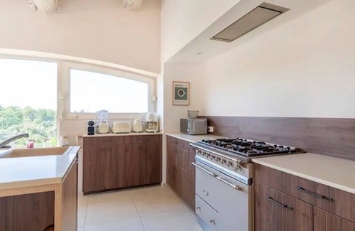 Goult Villa | Superb villa in Goult 5mn from Gordes, with infinity pool