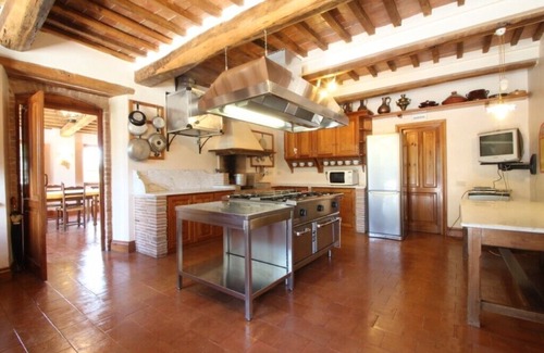 San Venanzo Villa | Superb villa with period furniture, large rose garden and private swimming pool