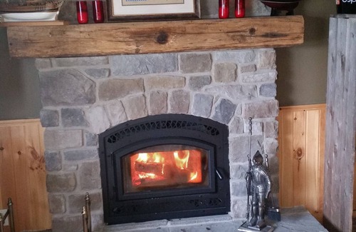 Masson-Angers Cottage | Superb waterfront cottage minutes from the city!