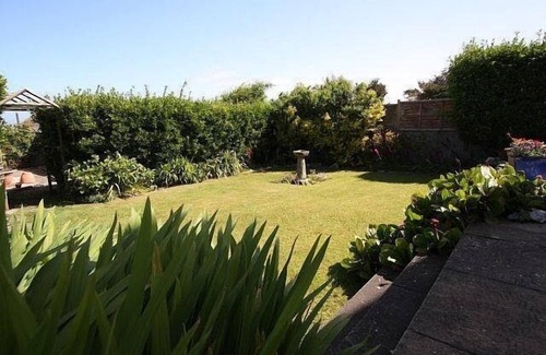 Lusty Glaze House | Superb well equipped family house in quiet area with sea views, close to beaches