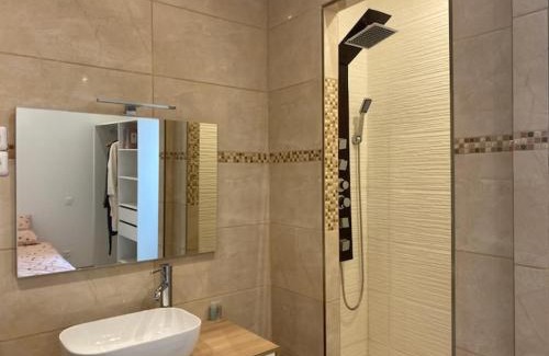 Boujan-sur-Libron Apartment | Superbe appartement pour 4 personnes