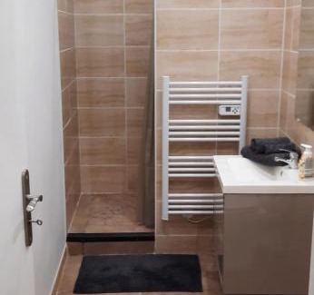 Cuisery Apartment | superbe appartement de 40m2 avec parking gratuit sur place