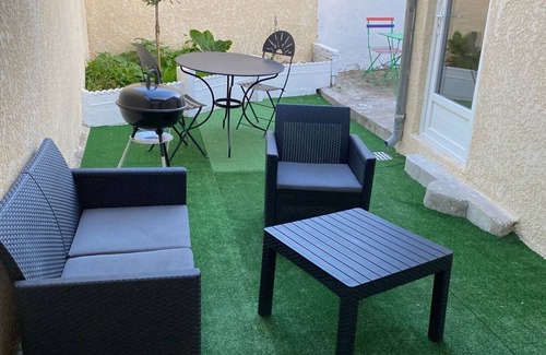Saint-Quentin Apartment | Superbe Appartement Avec Beau Coin Détente