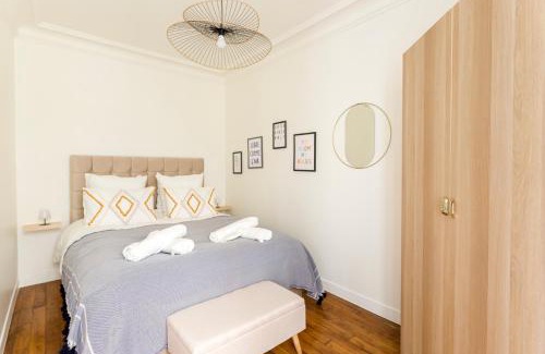 Quartier des Grandes-Carrieres Apartment | Superbe appartement Montmartre