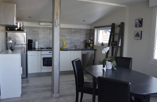 Saint-Come-de-Fresne Ski Chalet | Superbe Chalet Aloha en Face des Plages du Débarquement