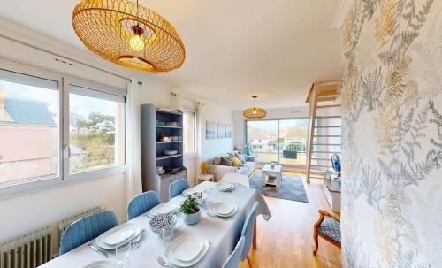 Courseulles-sur-Mer Apartment | Superbe duplex familial Parking Plage à pied