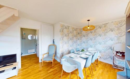Courseulles-sur-Mer Apartment | Superbe duplex familial Parking Plage à pied