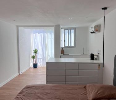 Le Grand Large Apartment | Superbe, face à la mer, balneo, rétroprojecteur