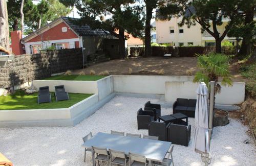La Baule-Escoublac House | Superbe maison 9 pers grand jardin de plain pieds, proche plage et marché,