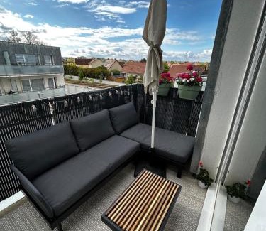 Longvic Apartment | Superbe nid douillet 42m avec balcon et parking