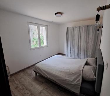 Breil-sur-Roya Apartment | Superbe Rez-de-Jardin refait à neuf.