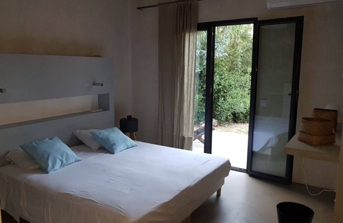 Pinarellu Villa | Superbe sur la Plage , Villa « Maison de Pêcheur » Pour des Vacances de Rêve