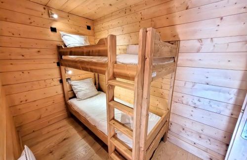 Les Gets Apartment | Superbe T3 + cabine au centre des Gets, proche pistes, 7 pers, 4⭐, Wifi, équipements complets - FR-1-598-83