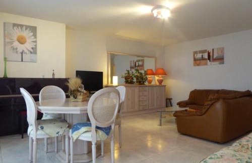 Le Port Apartment | Superbe T3 climatisé pour 6 pers avec accès plage - FR-1-776-26