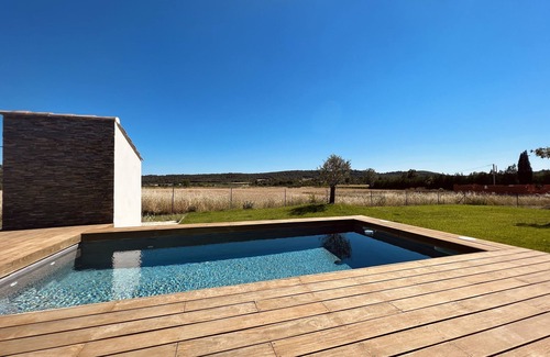 Serviers-et-Labaume Villa | Superbe Villa Neuve Avec vue Imprenable et Piscine