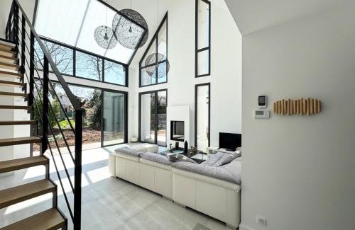 Saint-Marine Villa | Superbe Villa contemporaine avec piscine, Sainte Marine