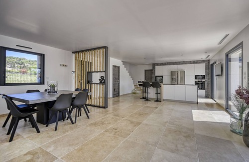 Puyvert House | Superbe Villa Moderne au Pied du Luberon