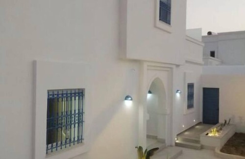 Medenine Villa | Superbe Villa Standing a Djerba Centre Ville Midoune