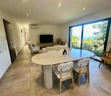 Monticello Villa | Superbe villa vue mer et piscine